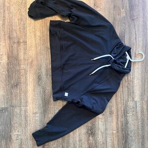 Vuori- cow neck black small